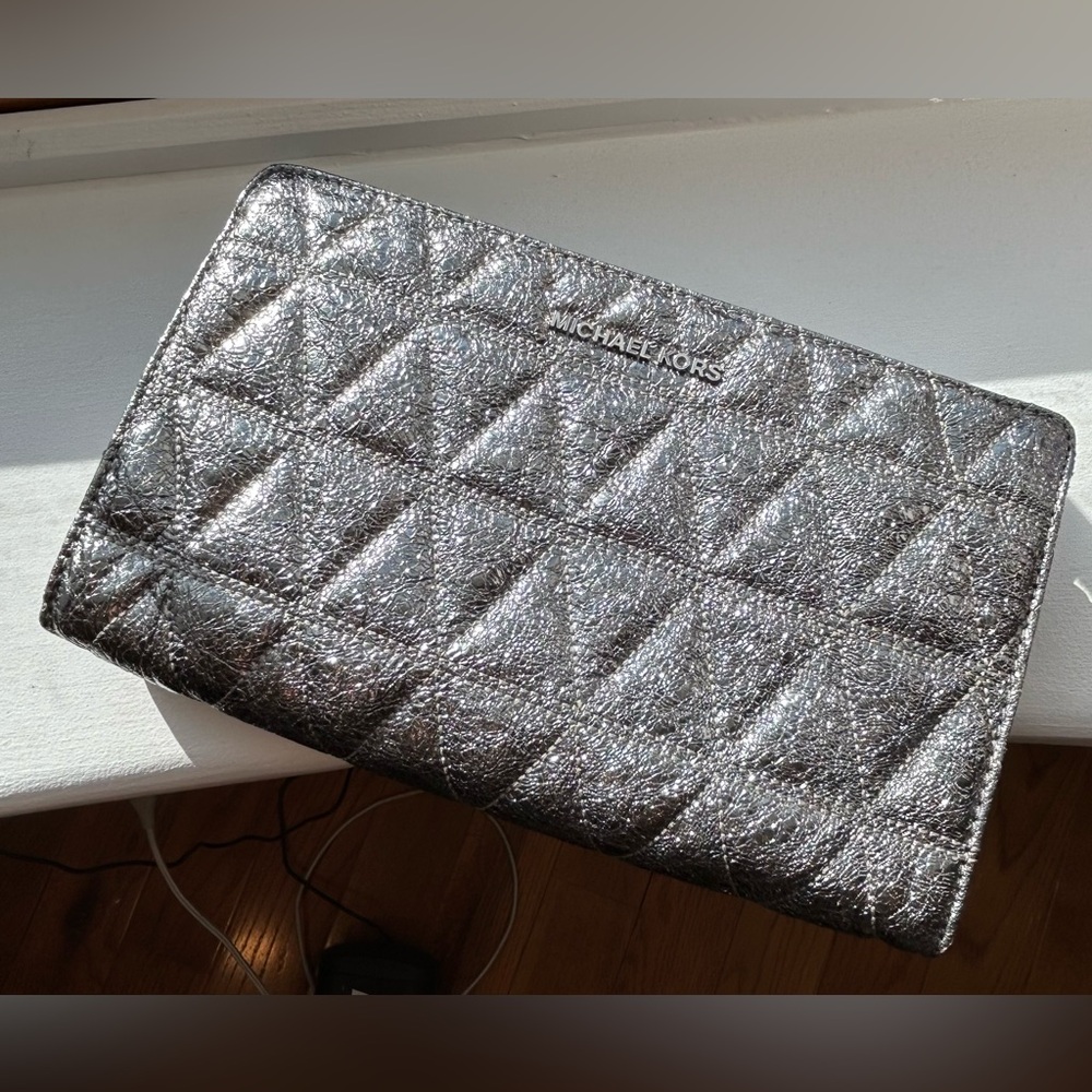Michael Kors Convertible Crossbody Clutch EUC